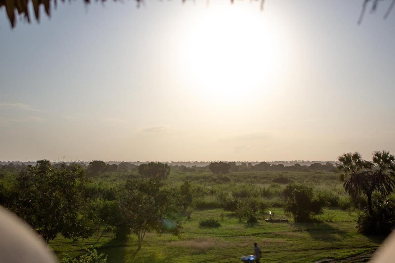 Pangani Cliffs Lodge Exteriér fotografie